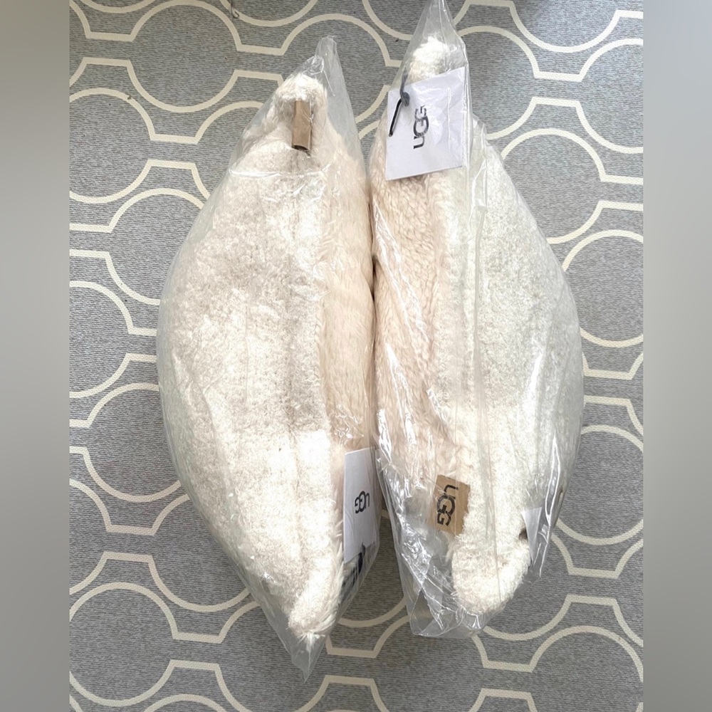 UGG Ana Knit Pillow set of 2 SNOW